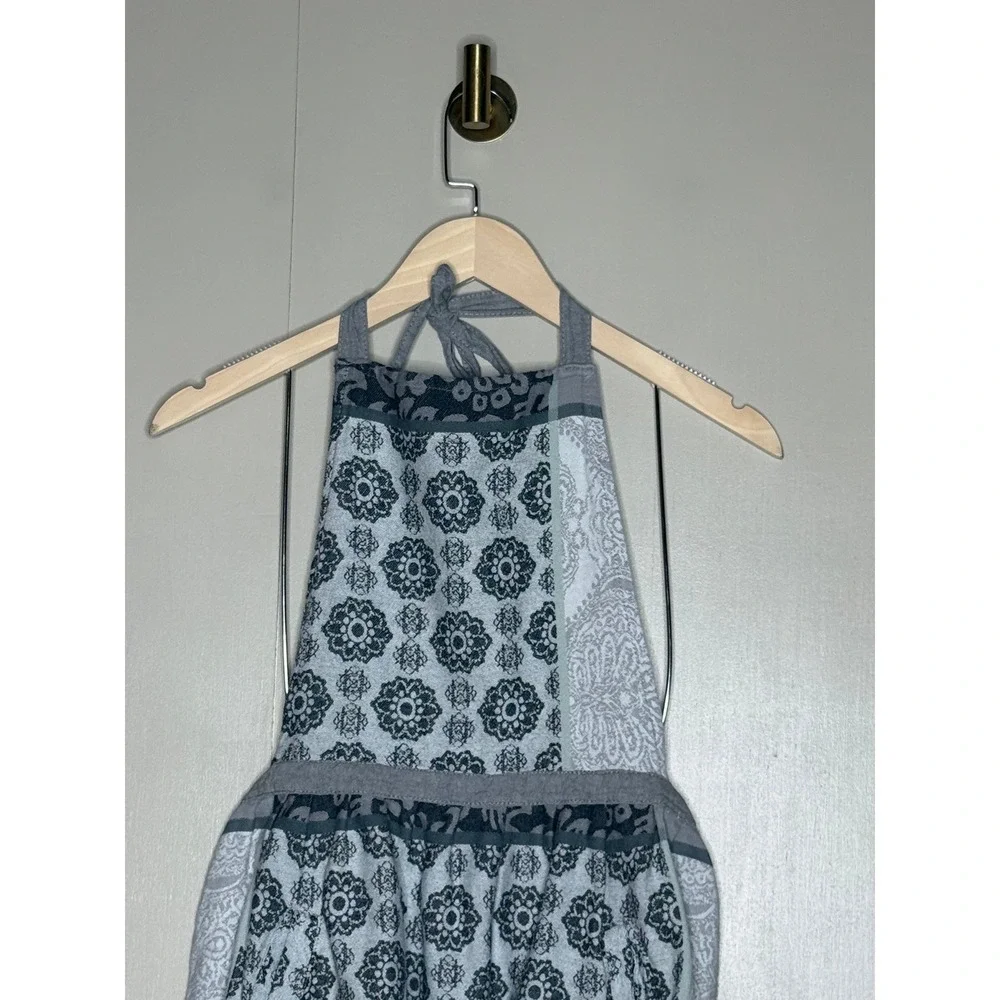 Anthropologie Gray Black Medallion Print Apron Full Bib Waist Tie Kitchen Hostes
